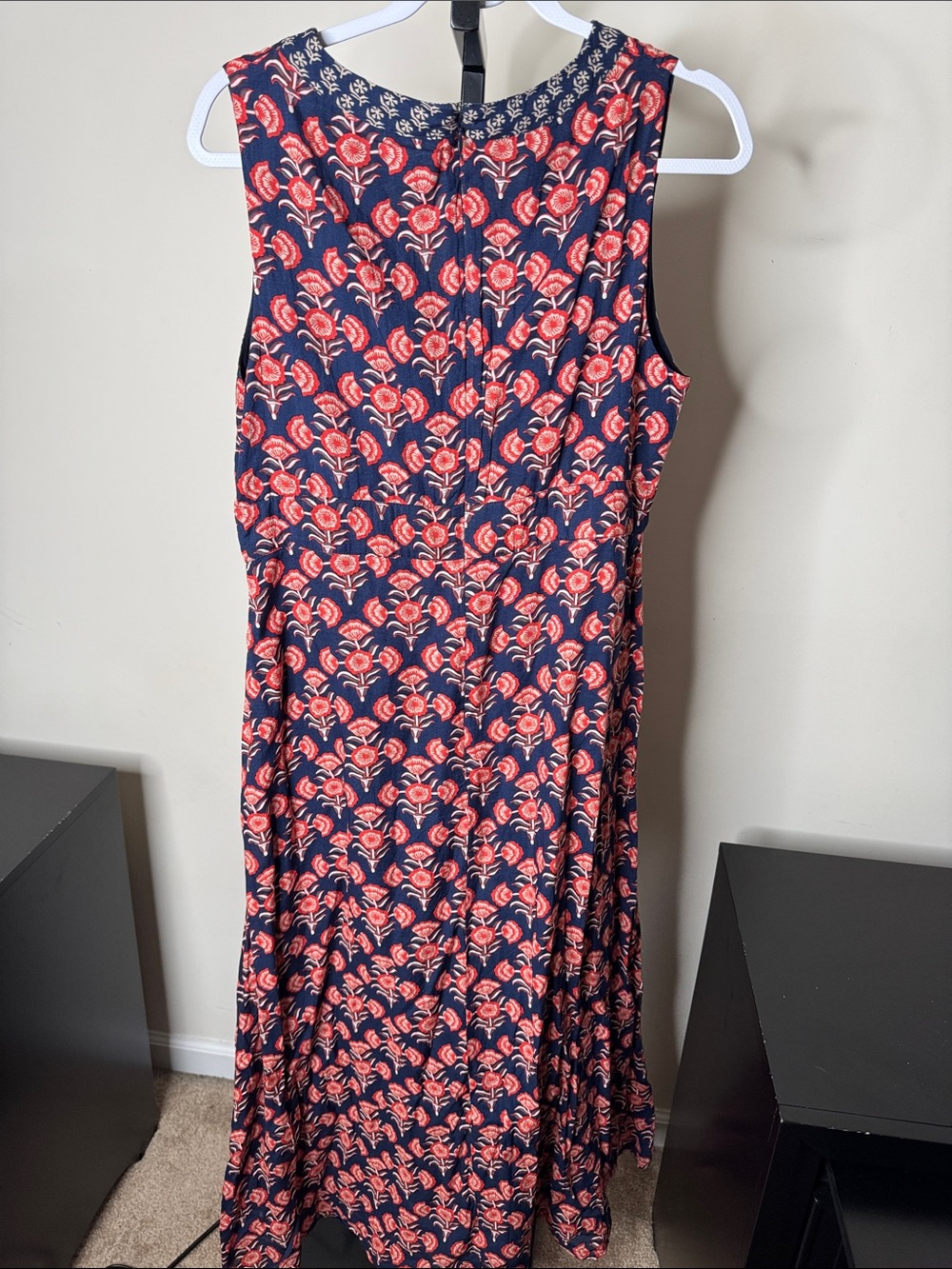 Sleeveless Navy Floral V-Neck Maxi Dress - Coral Print - Picture 2 of 5